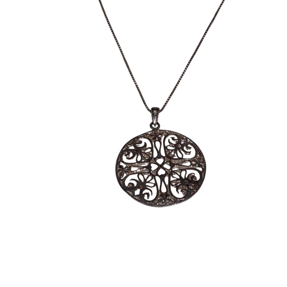 Filigree Pendant Necklace Round Openwork‎ Statement Jewelry Women